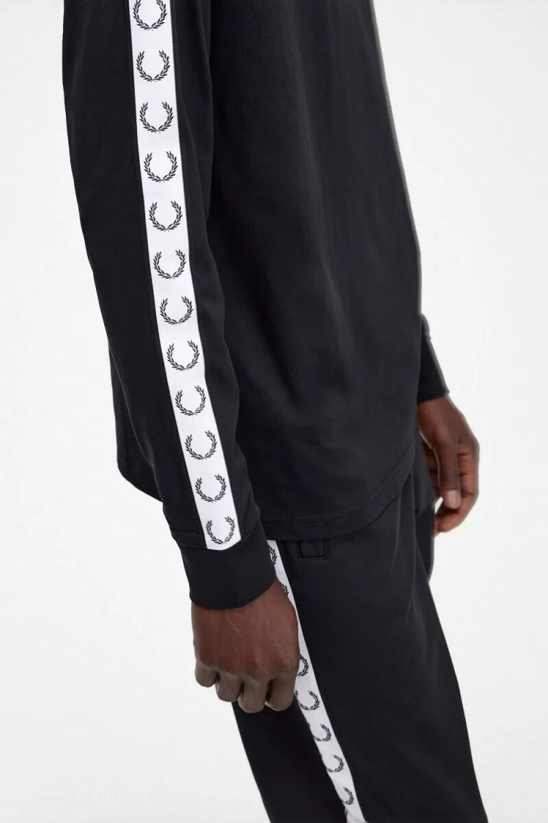 fred perry langarm-t-shirt mit ziernähten schwarz