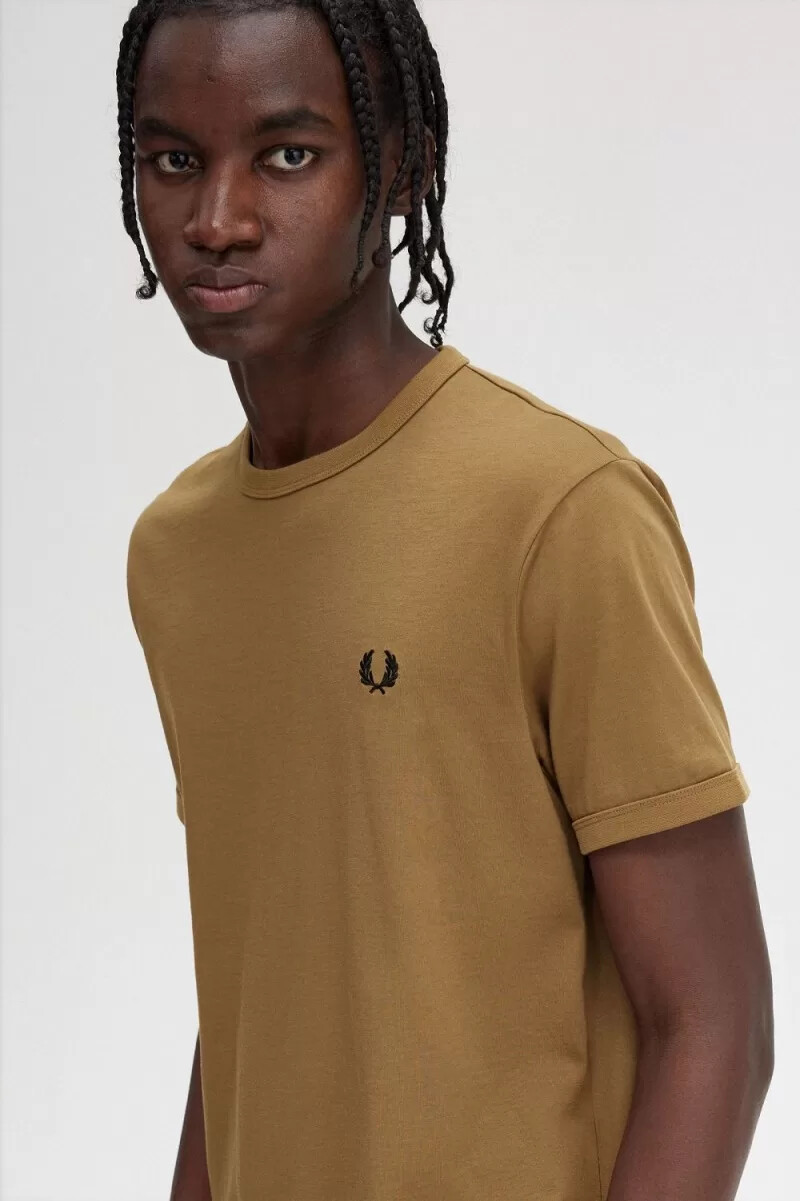 fred perry ringer herren-t-shirt braun