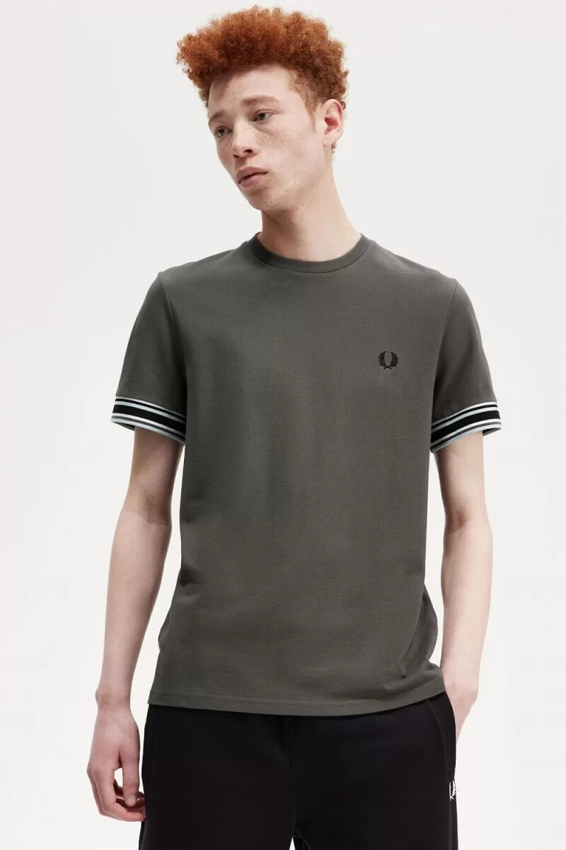 fred perry bold tipped piqué herren-t-shirt feldgrün