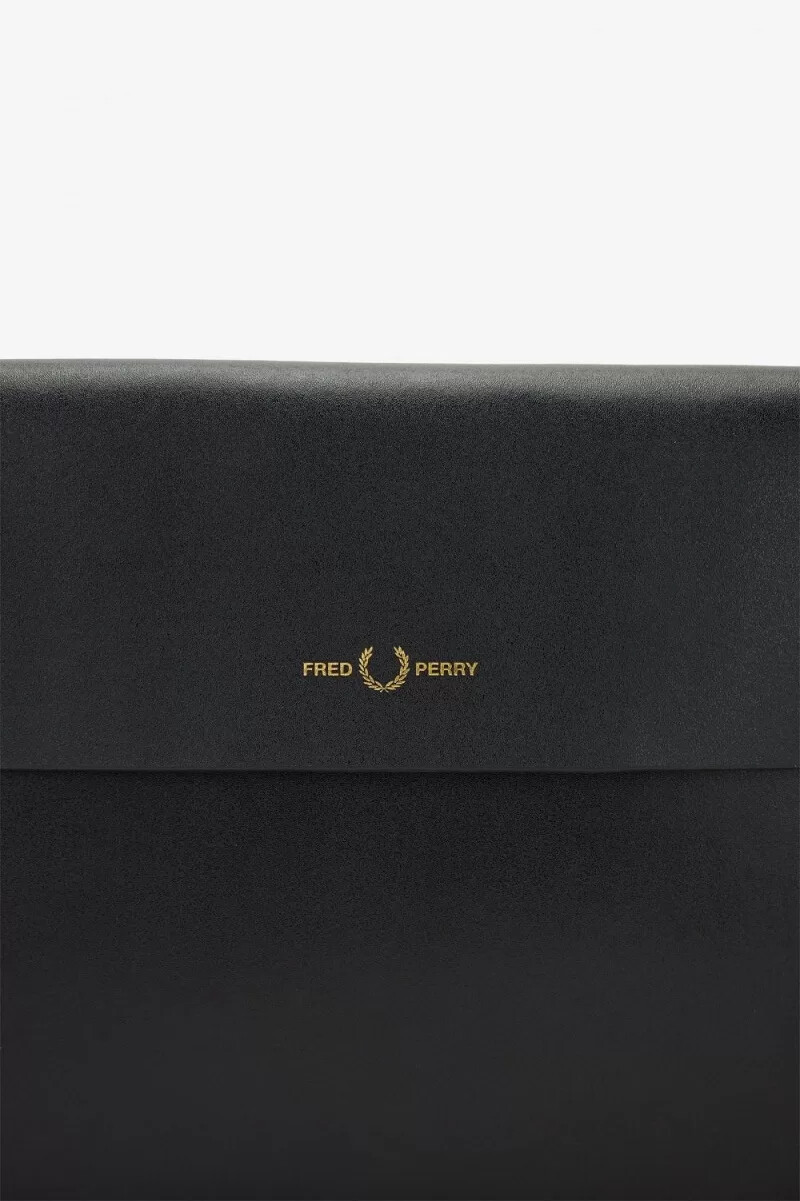 fred perry herren-sacoches aus poliertem leder schwarz