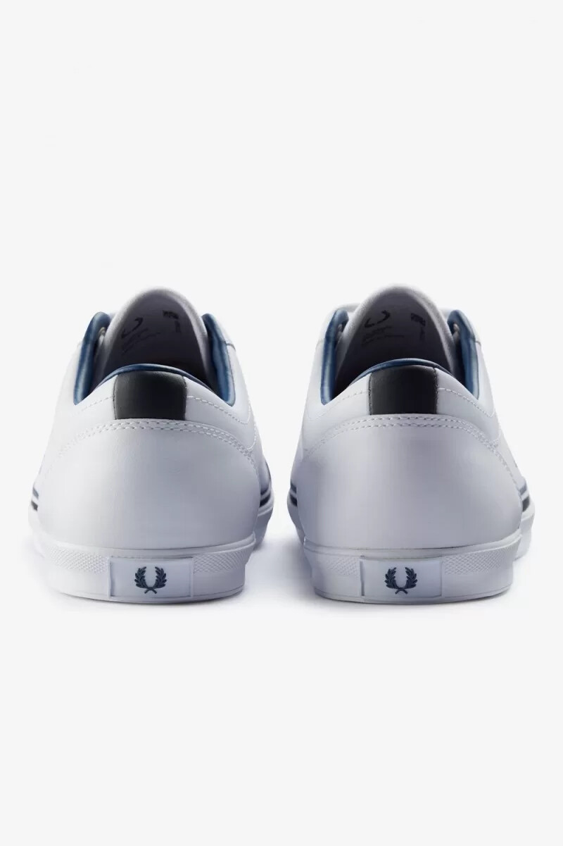 fred perry perforierte baseline herren-tennisschuhe weiß mitternachtsblau